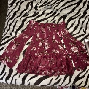 NWOT Charlotte Russe Top Off The Shoulder